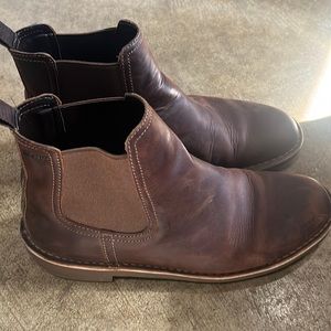 Clarks mens Chelsea boots - brown size 11
